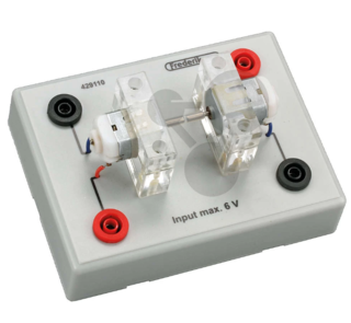 Pár motor a generátor v držáku