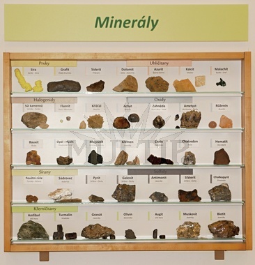 Vitrína - Minerály