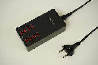 Rychlonabíječka USB s 8 porty USB